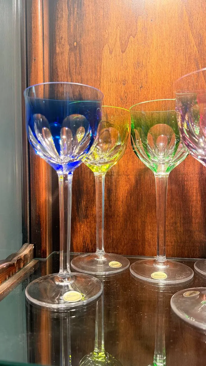 Хрустальные бокалы от мануфактуры Мозер